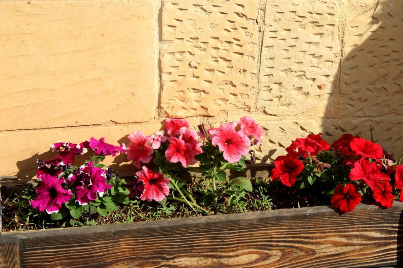Il-Wileg Bed & Breakfast Qala Екстер'єр фото