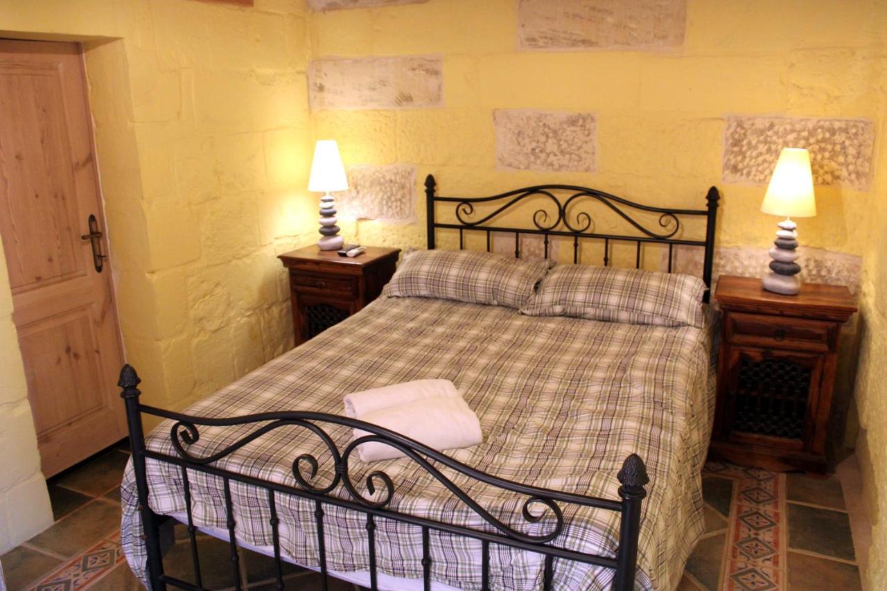 Il-Wileg Bed & Breakfast Qala Екстер'єр фото