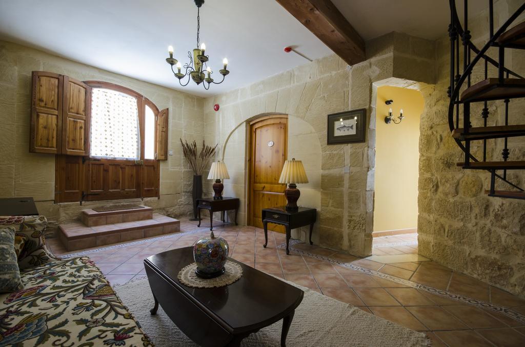 Il-Wileg Bed & Breakfast Qala Екстер'єр фото